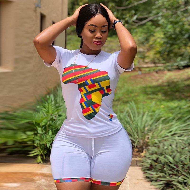 Комплект женский камуфляж футболка и шорты