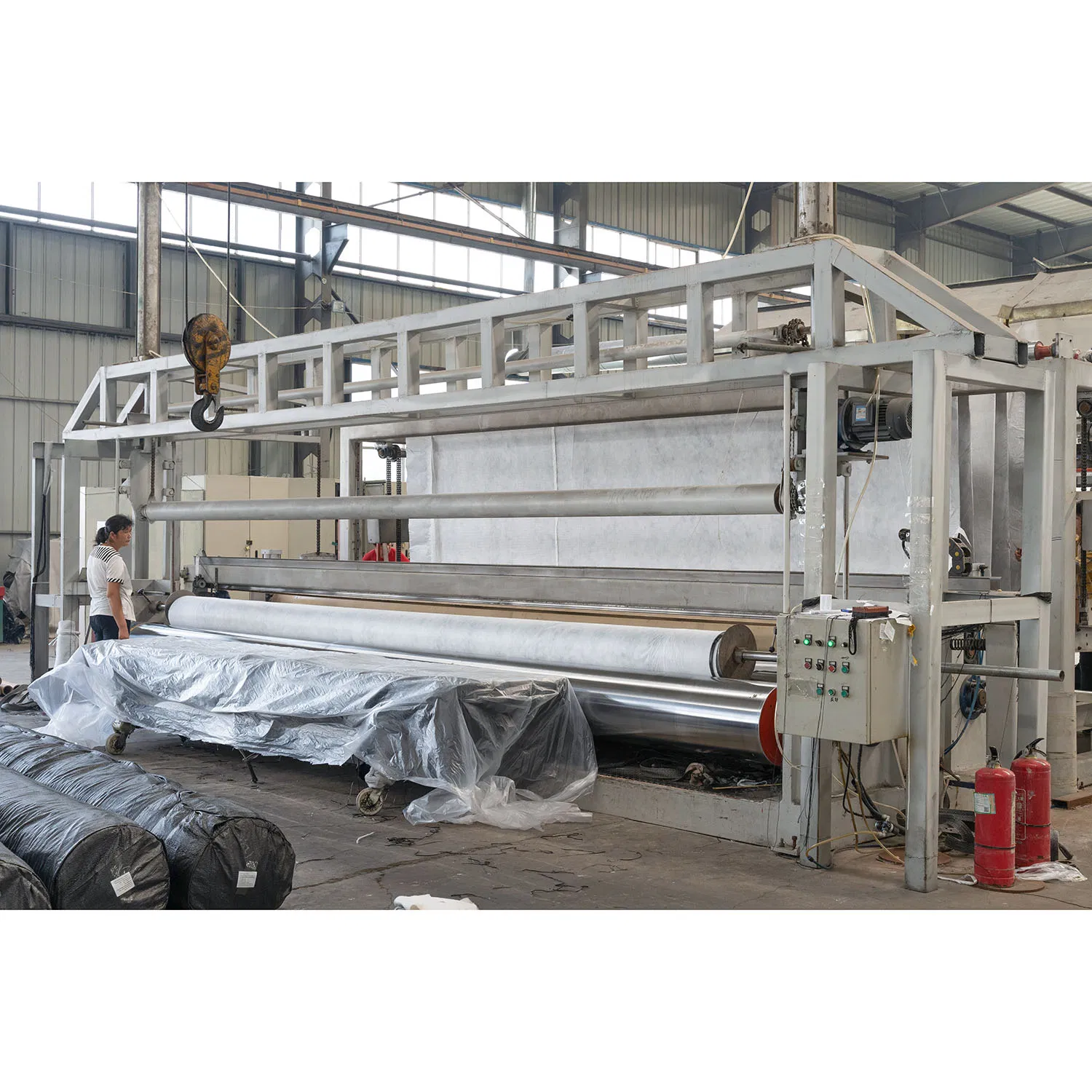 HDPE Fish Pond Liner 0.5mm 0.75 mm 1mm 2mm Geomembrane Round Pond Liner for Shrimp Pond Liner 45 Mil Geomembrane