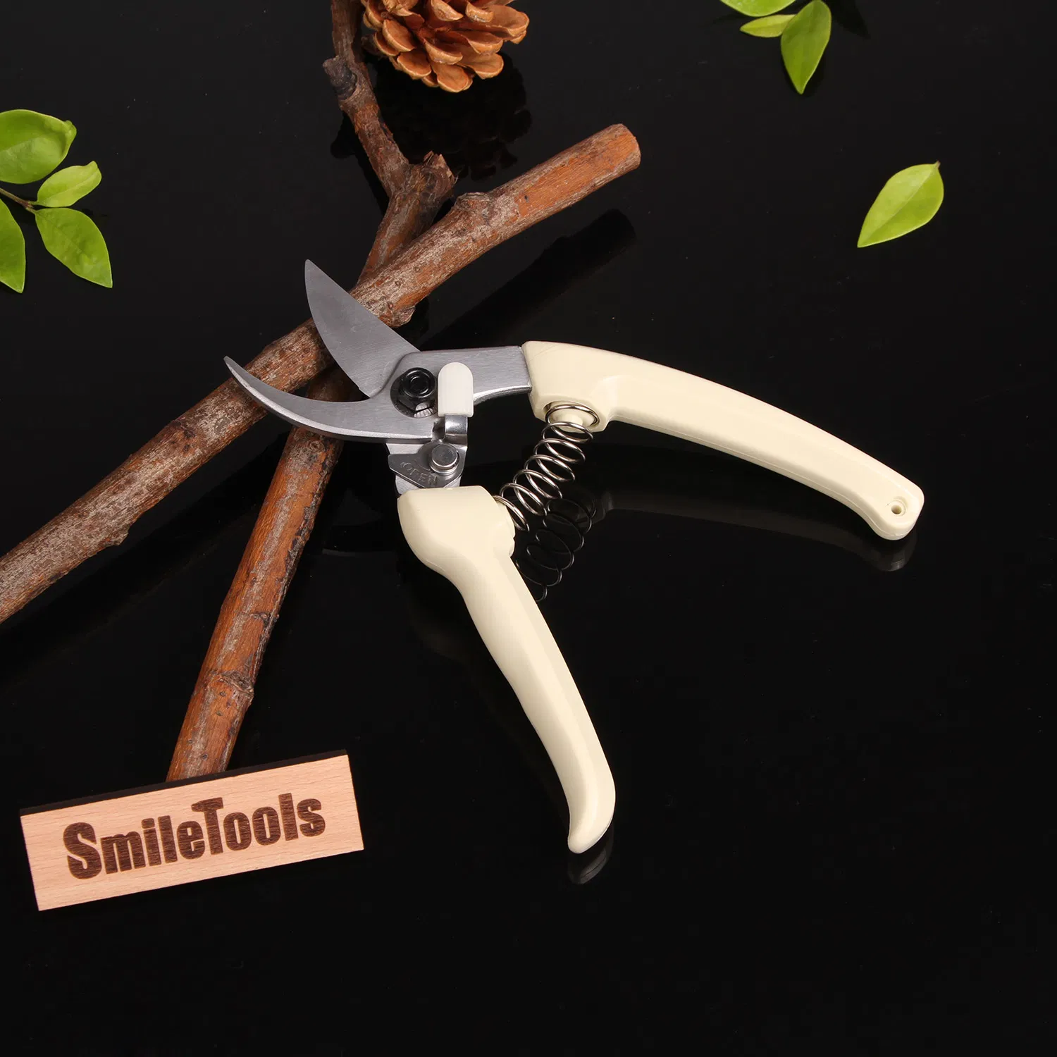 Factory Wholesale Pruning Scissors Custom Logo Packaging Garden Scissors