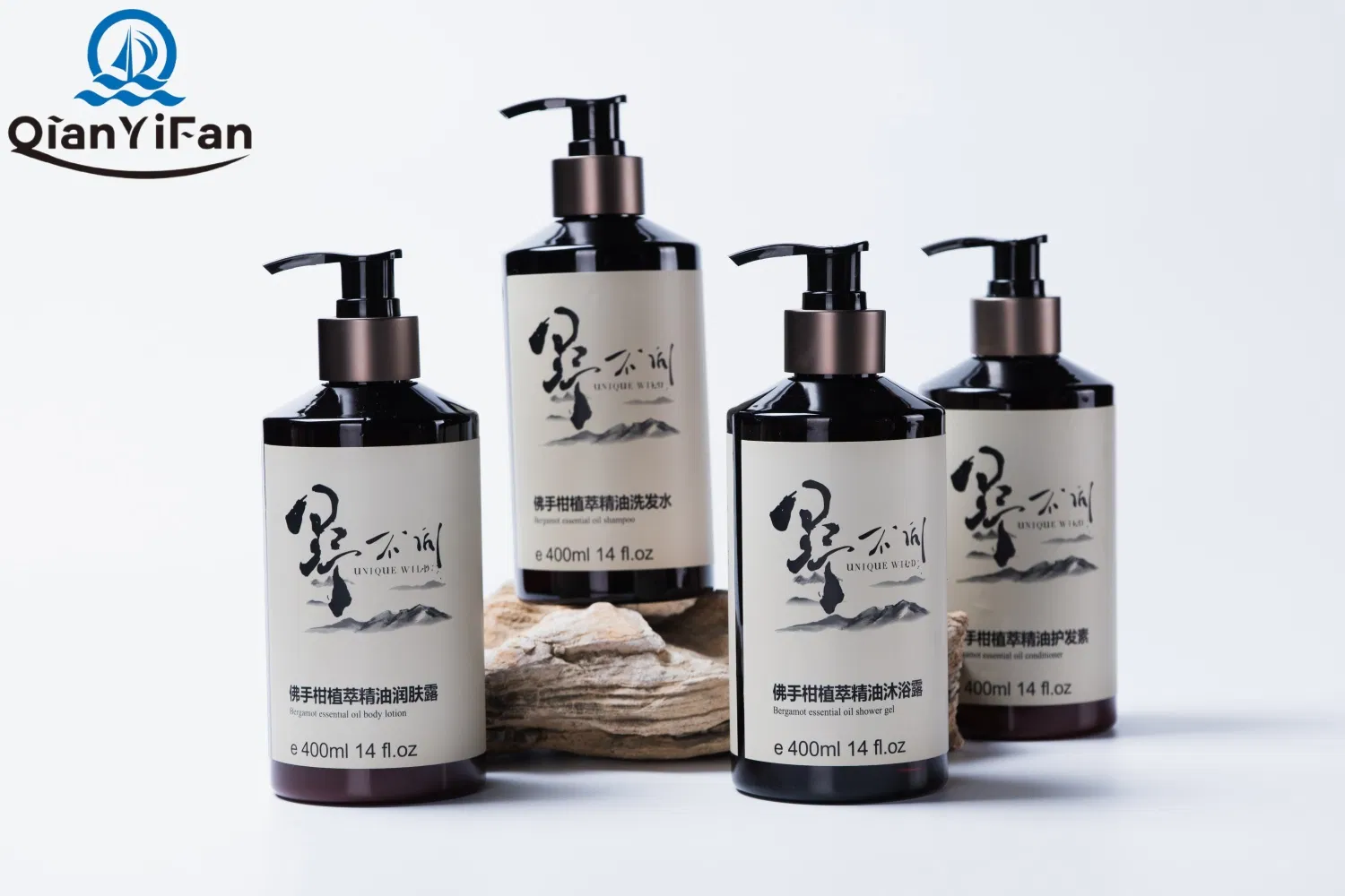 Custom Logo Hotel Supplies Disposable Bathroom Toiletries Portable Travel Amenity Kit Shampoo Soap Toothbrush Slipper Comb Toiletries Set