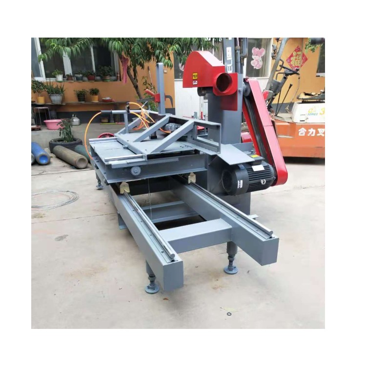 Циркулярный станок со скользящим столом для точной резки