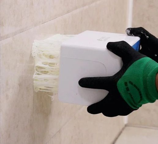 Multi-Functional Liquid Nail for Quick-Drying Adhesive and Sealant Use