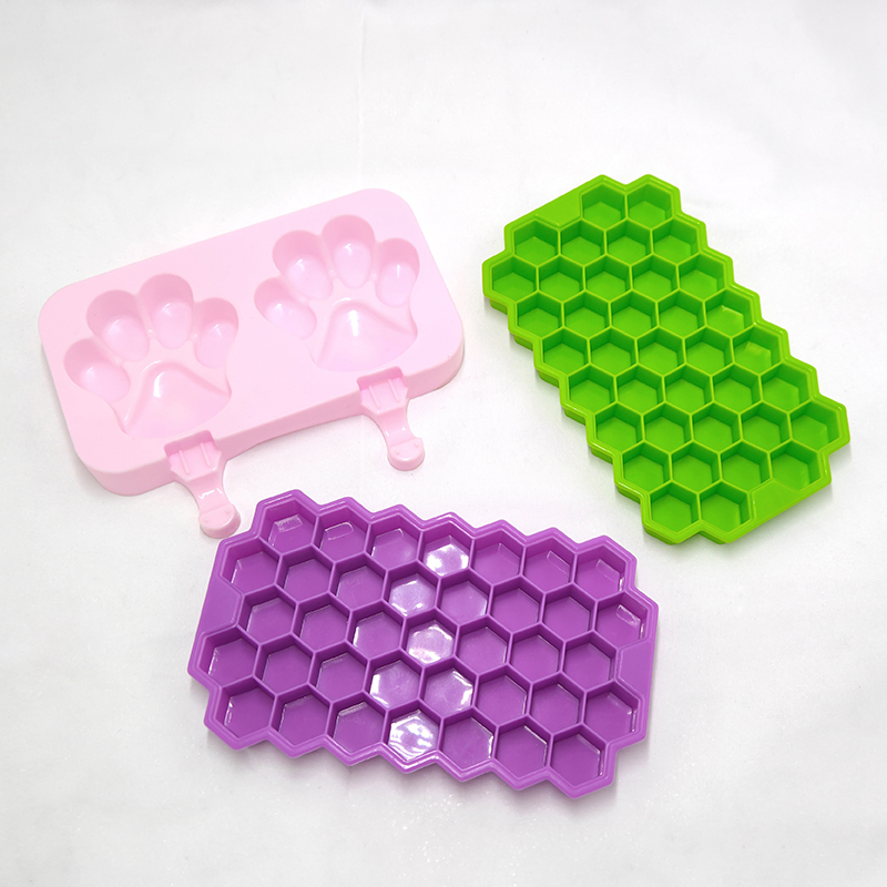 Силиконовая форма для льда с логотипом