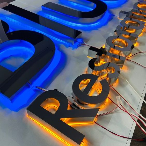 Customized Welded Backlit LED Channel Letters for Shopfront