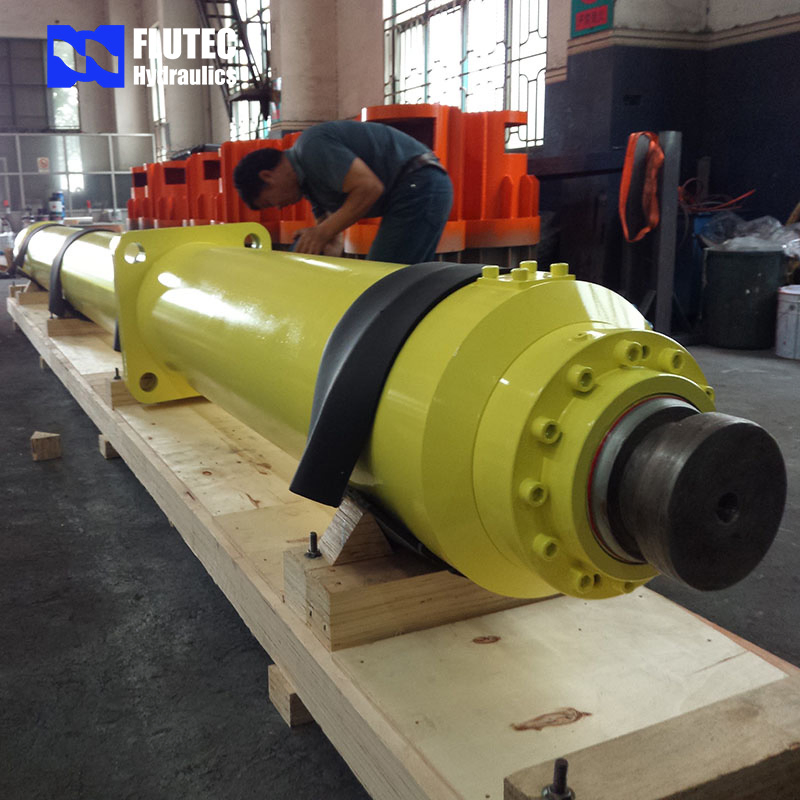 Гидравлический цилиндр для пресс-подборщика FLUTEC 1600