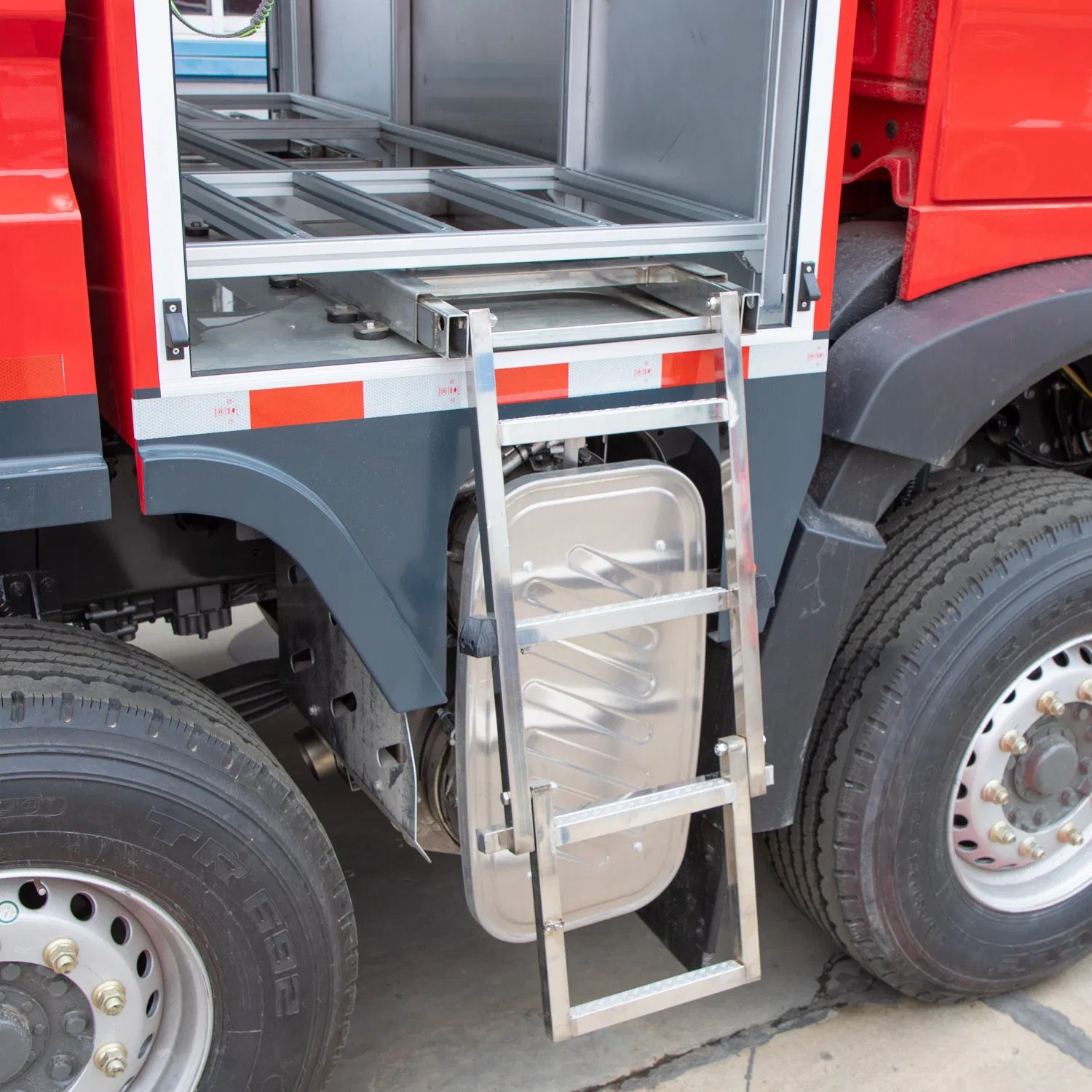 Fire Truck Emergency Vehicle Stainless Steel Aluminum Back Step Ladder Folding Ladder