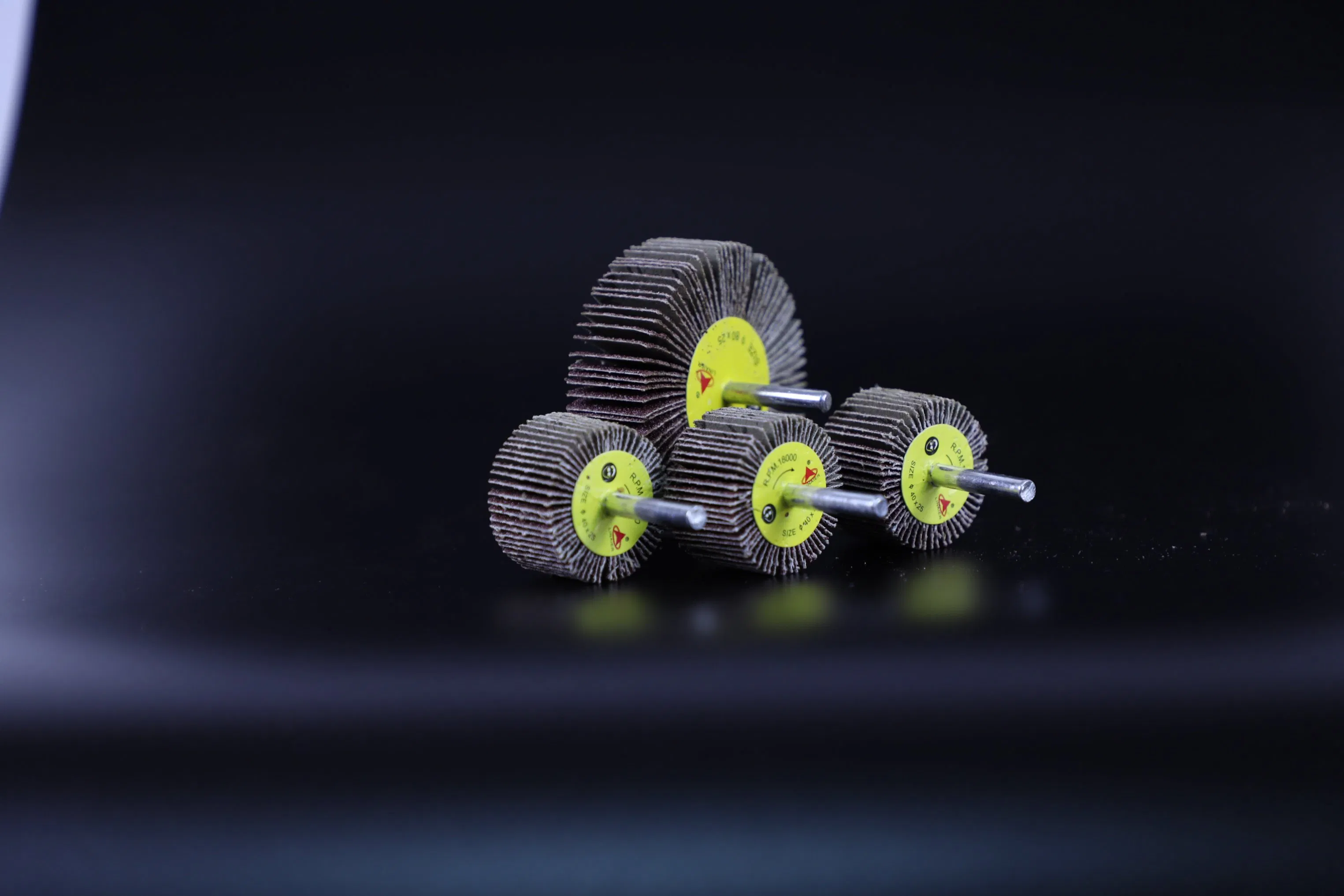 Полировальный круг 30*25*6 мм с хвостовиком