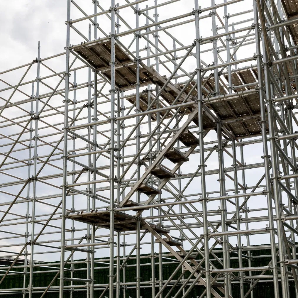 Ring Lock Scaffolding/Scaffold Staircase/ Ladder for Various Kinds Construction Pre-Galvanized