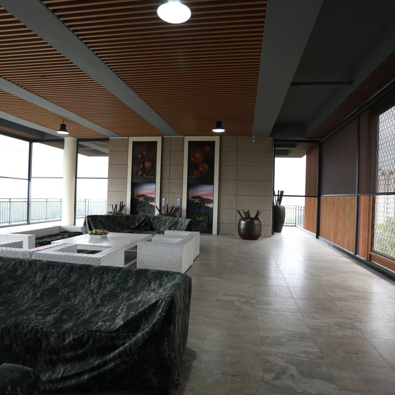 Motorized Zipscreen Roller Blind Factory Price Windproof for Patio Sun Shade