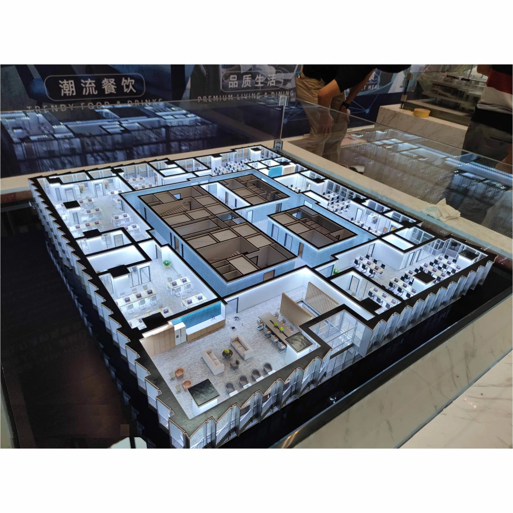3D Architectural Model of High-End Commercial Plaza for Display