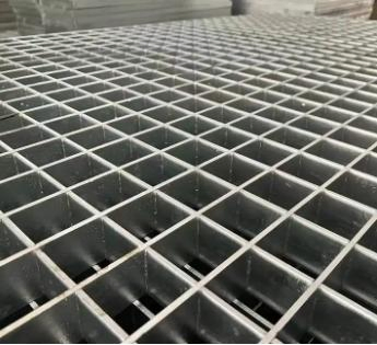 Heavy Duty 32X5mm Stainless Steel Welded Car Wash Steel Grating Metal Steel Drain Cover Grating