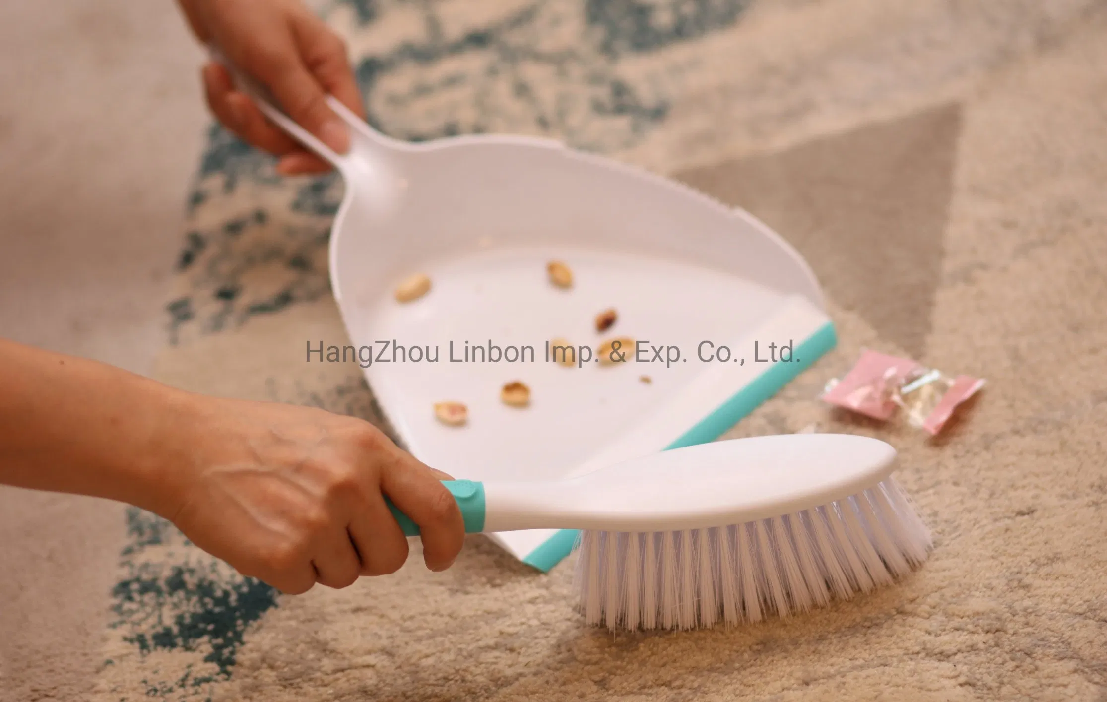 Hot Selling TPR Handled Cleaning Tool Set with Dustpan and Brush