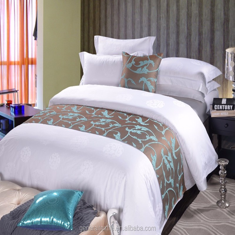 Hotel Use Different Style Decoration Luxury 5 Star Hotel Bed Runner