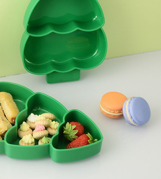 Creative Christmas Tree Plastic Dining Plate with 3 Compartments Baby Dining Plate