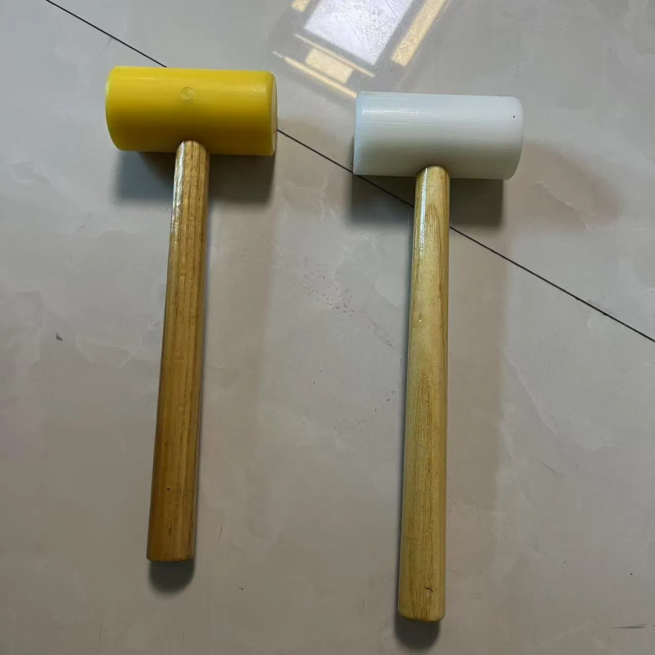 12oz Rubber Hammer with Wooden Handle for Eco-Friendly Projects