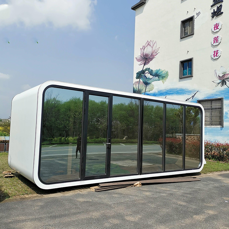 Hot Insulation CE Approved Luxury Container Prefabricated Cabin House with High Quality