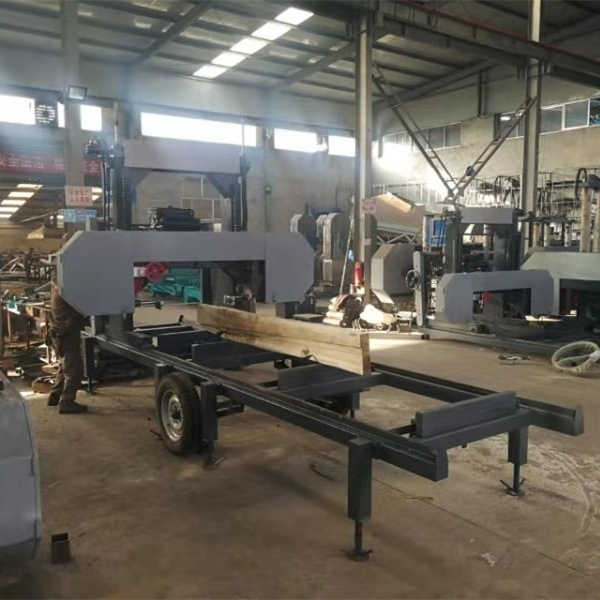 Ленточная пилорама портативная для деревообработки