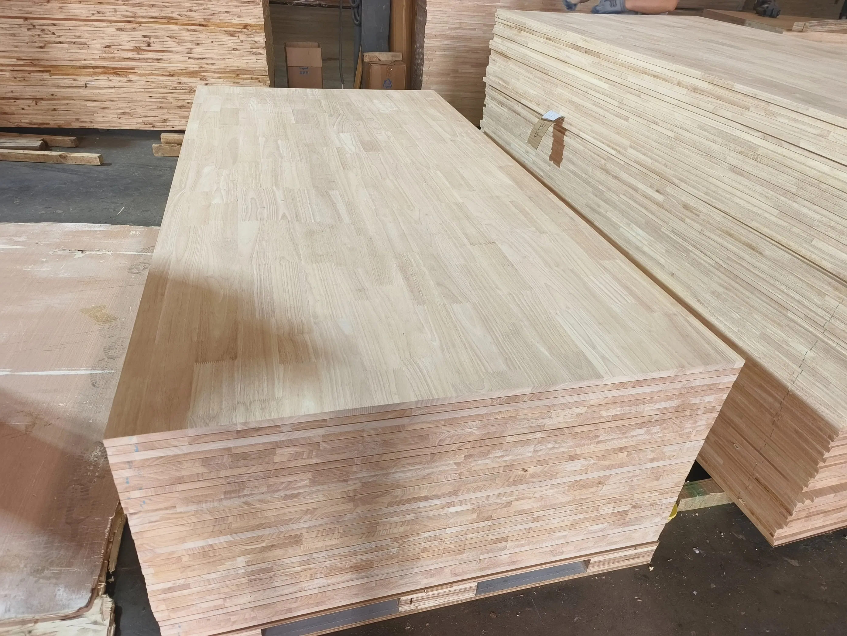 High-Quality Rubber Wood Plywood Designed for Wooden Furniture