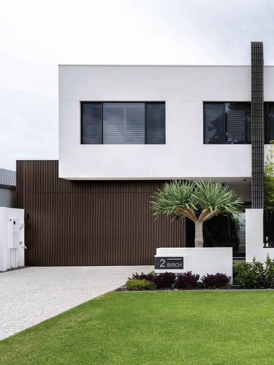 Whoesale Cheap Robust Residential Aluminum Black Vertical Battens Sectional Overhead Automatic Garage Doors