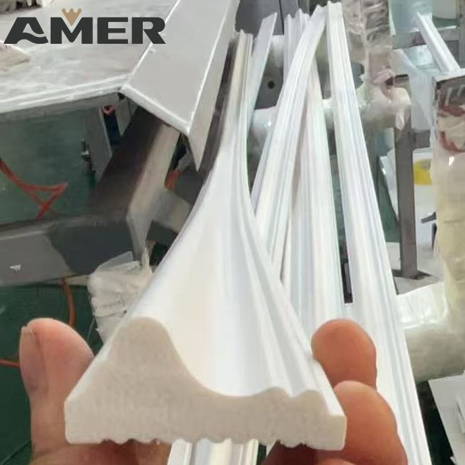 Home Decorative Flooring White PS Waterproof Easy Install Baseboard Skirting Board