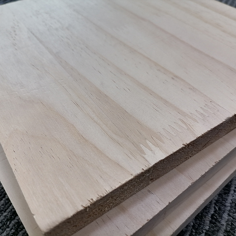 AA Grade Pine Wood Edge Glued Board Made of The Great Lake Walnut Small Board Furniture Parts