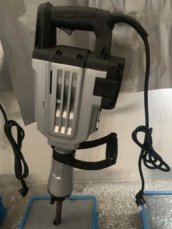 Tolhit 1700W 95 Concrete Breaking Industrial Electric Demolition Breaker Hammer