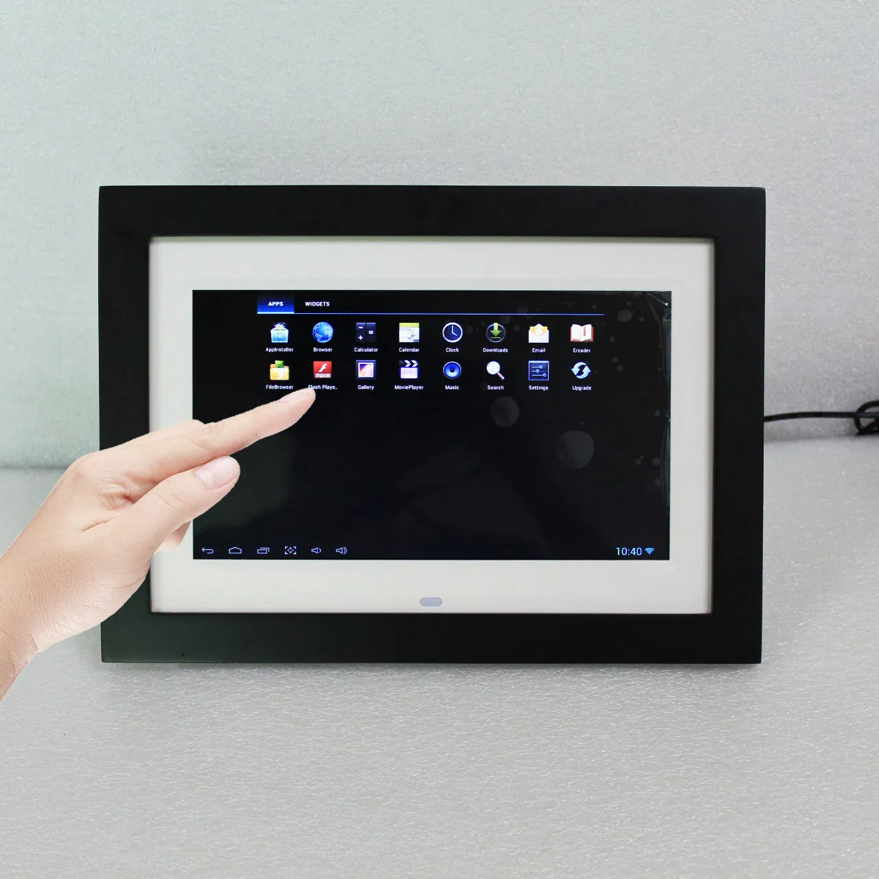 10inch LED Touch Screen Photo Frame with WiFi with Wooden Frame