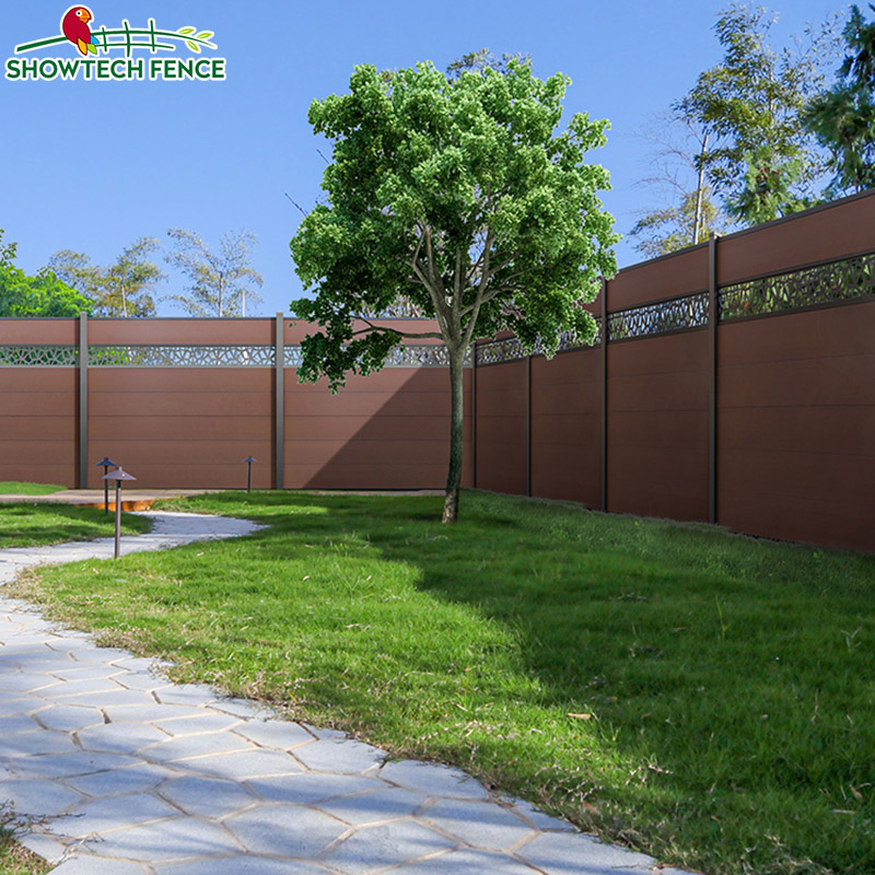 Wood Grain Composite Outdoor Fencing