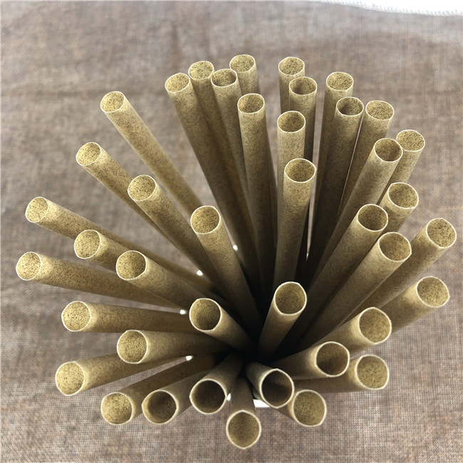 Coffee grounds straw in single-use, individually packaged, biodegradable product for pearl milk tea made of PLA (polylactic acid), large and long in size, envir