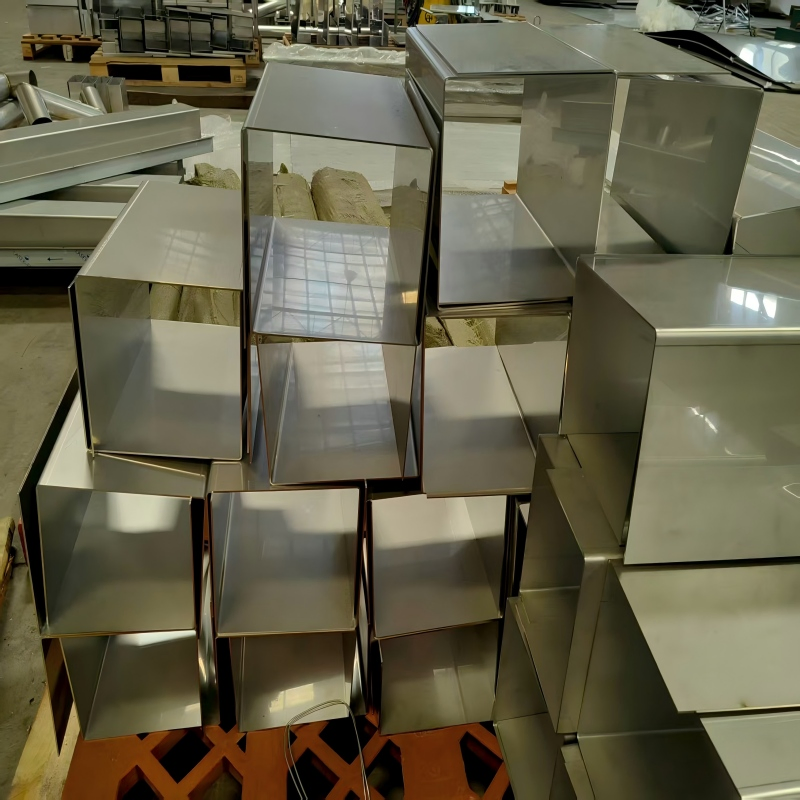 Why Choose Stainless Steel Drainage Sinks for Modern Spaces