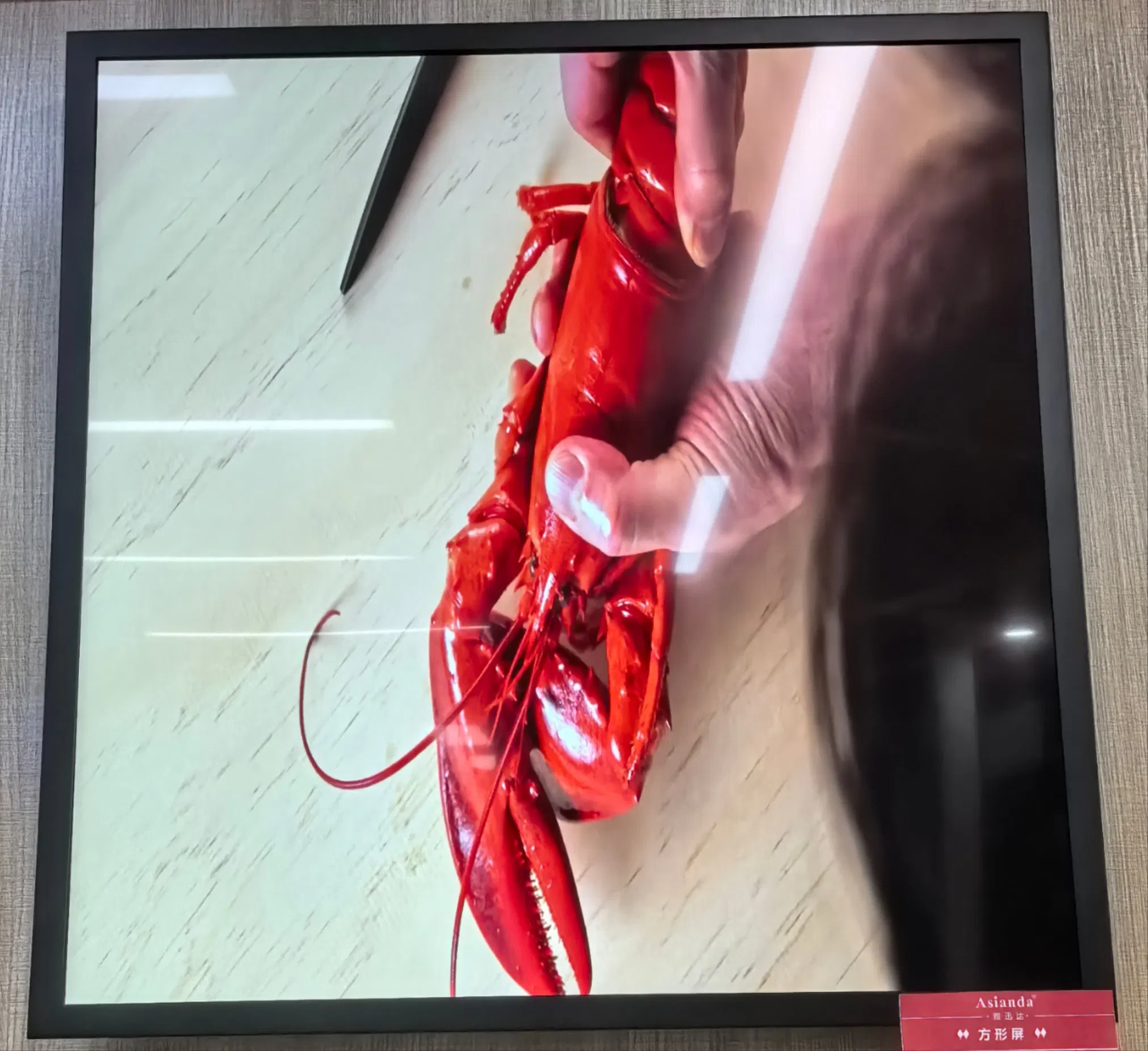 Arabian Perfume Shop Use Indoor Wall-Mounted Square Screen LCD Digital Display Signage Kiosk