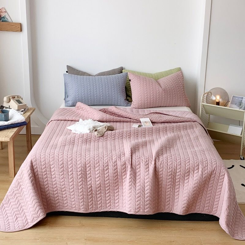 ODM/OEM Plain Color Home Hotel Textile White Bed Sheets Double Coverlets Quilts Three-Pieces Washed Bedcover Cotton Bedding Set Pillowcases Bedspread