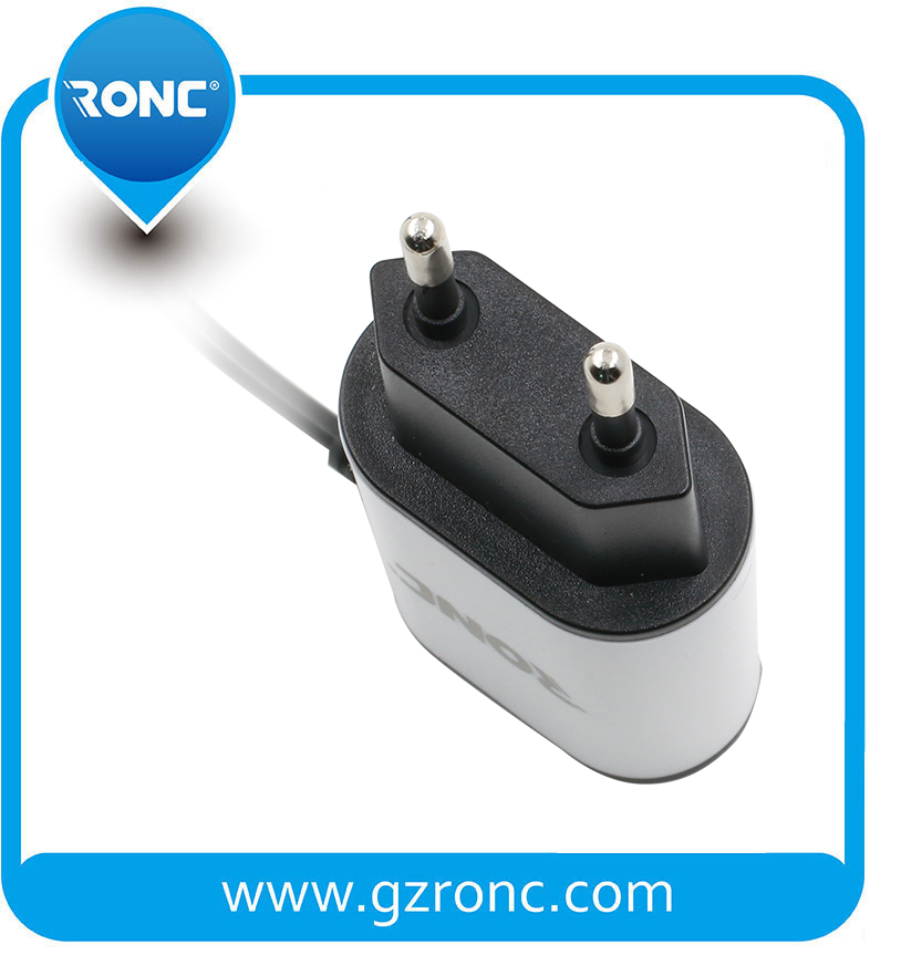 Зарядное устройство 5V/1A с кабелем, евро-вилка