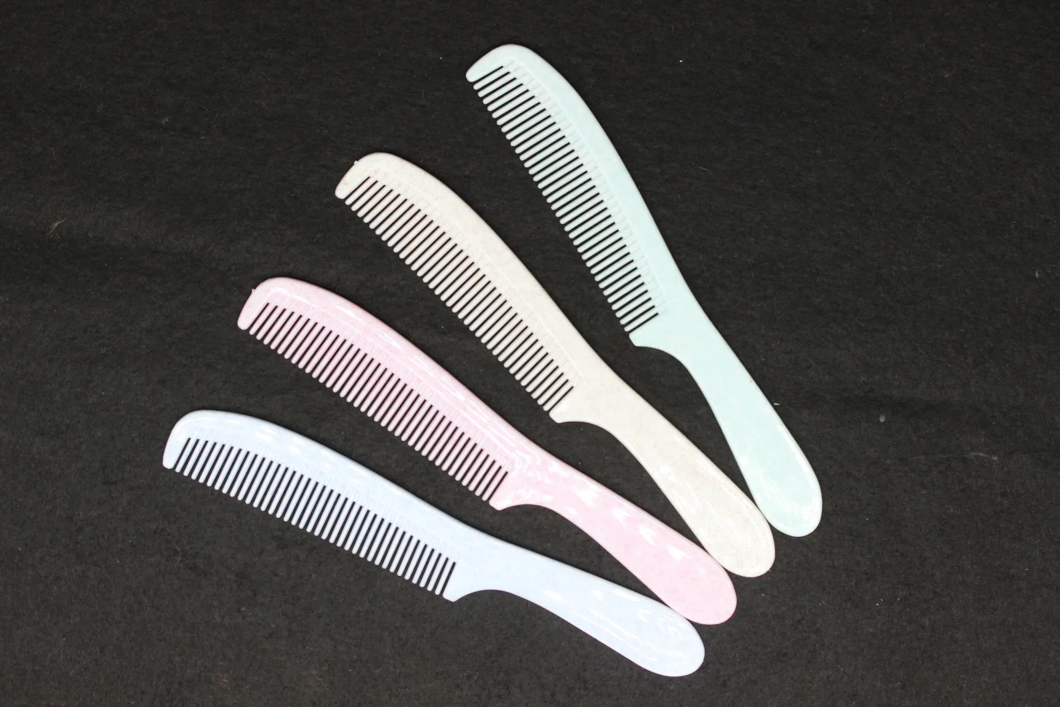 Black Good Selling Wholesale Hotel Comb 07