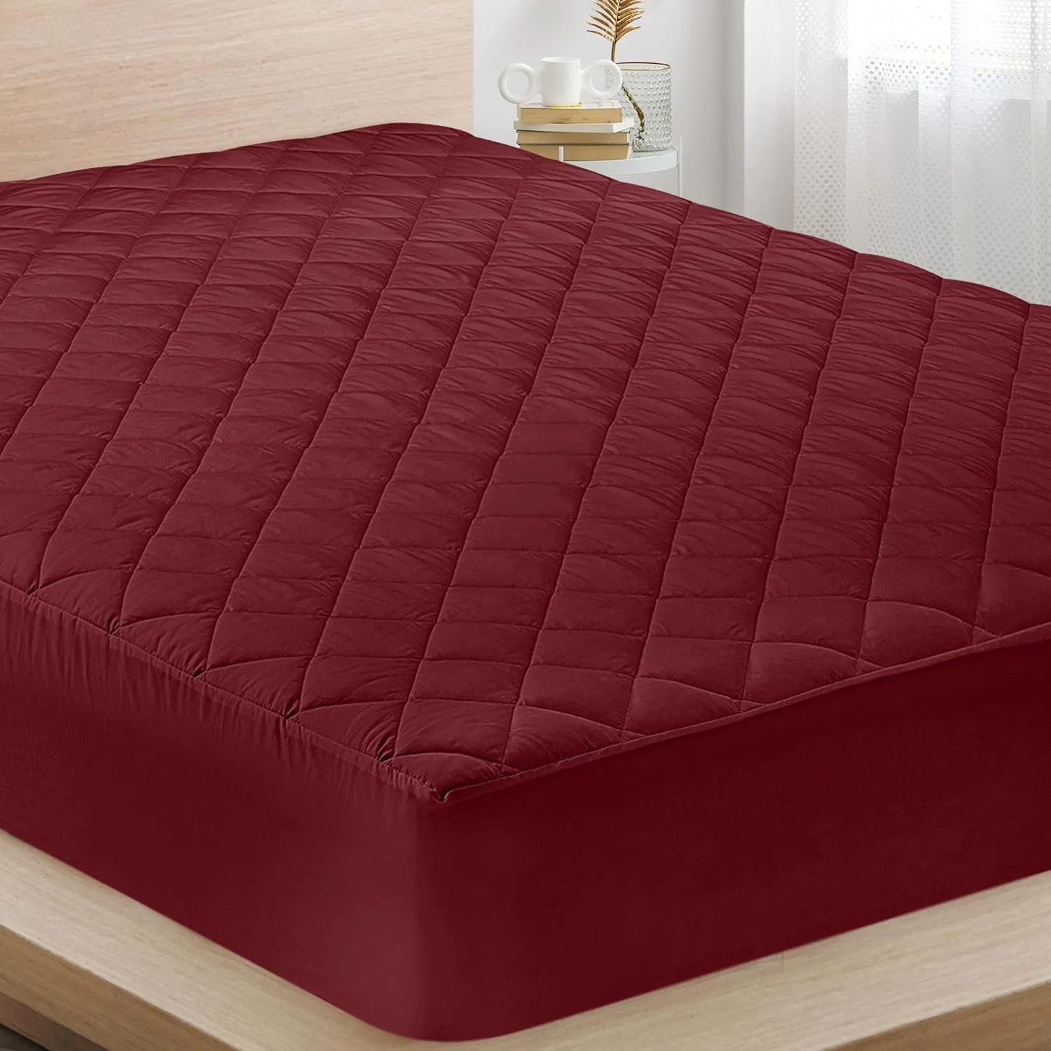 Waterproof Mattress Pad Protector, Breathable Quilted Mattress Cover