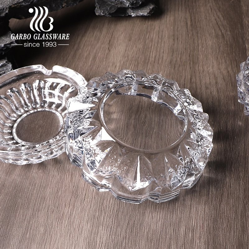 High-White Wholesale Cheap Machine-Made Classical Round Embossed Crystal Glass Cigar Outdoor Ashtray Office Smokeroom Office Decoration with Engraved Pattern