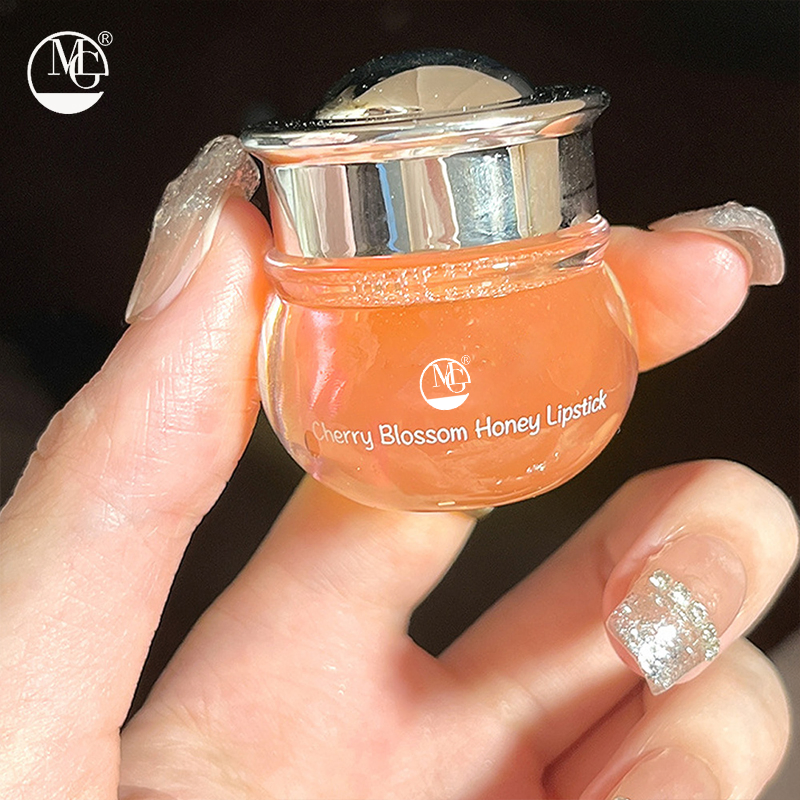 SPF Protection Against Sun and Pollution Moisturizing Lip Balm