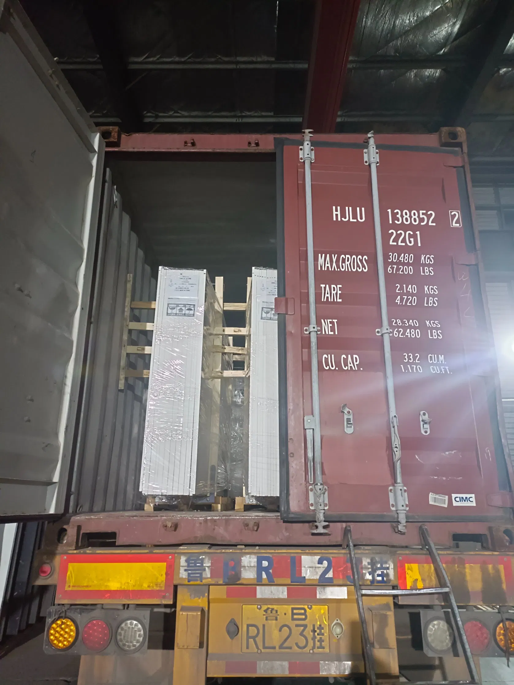 Hot Sale Artificial Calacatta Black Monnet Quartz Customized Size Black White for Countertop and Big Slabs