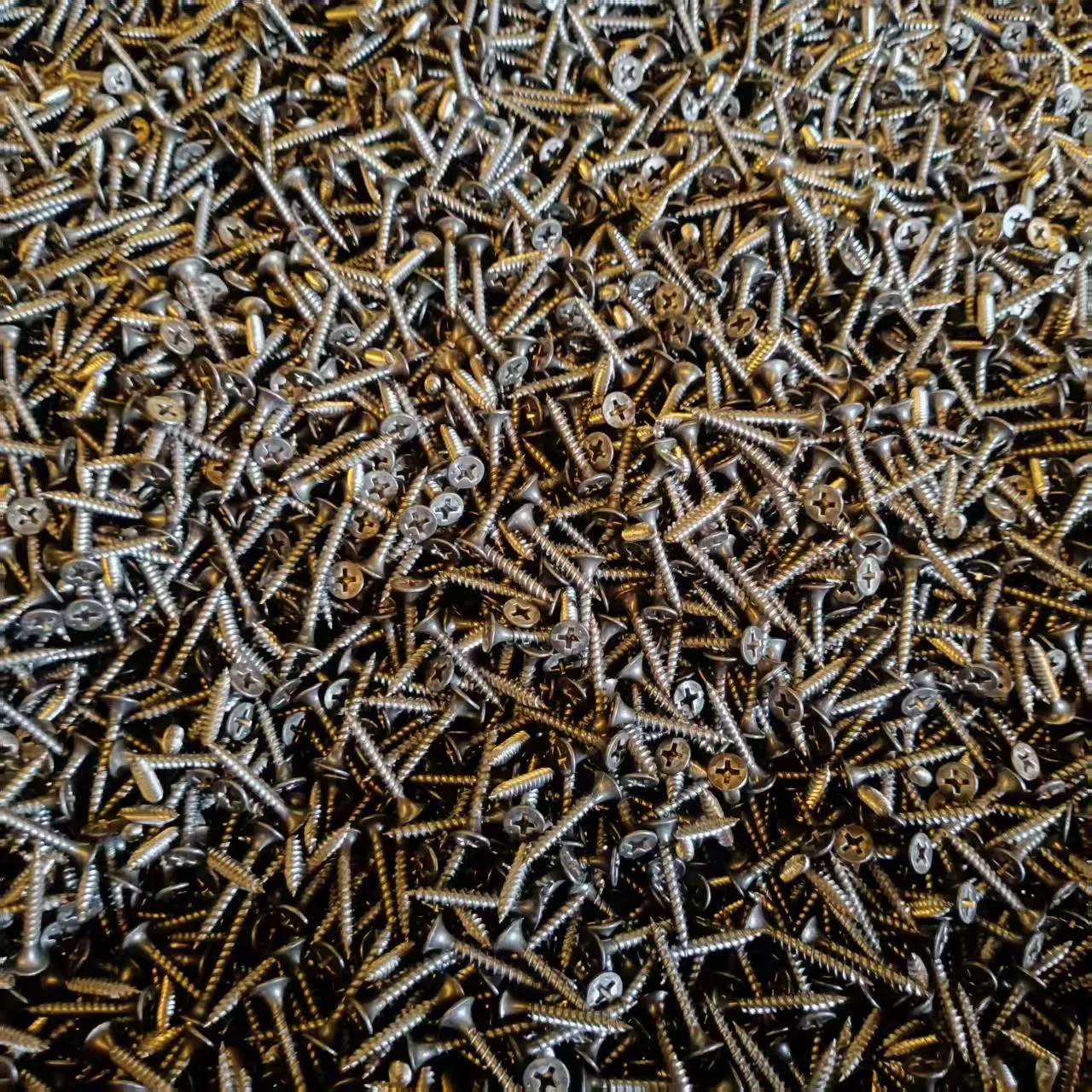 Anti-Galling Drywall Nails for Smooth Installation with Coating