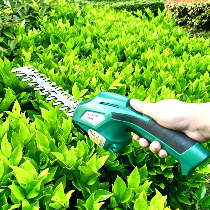Cordless Electric Pole Hedge Trimmer 7.2V for Garden Pruning and Maintenance