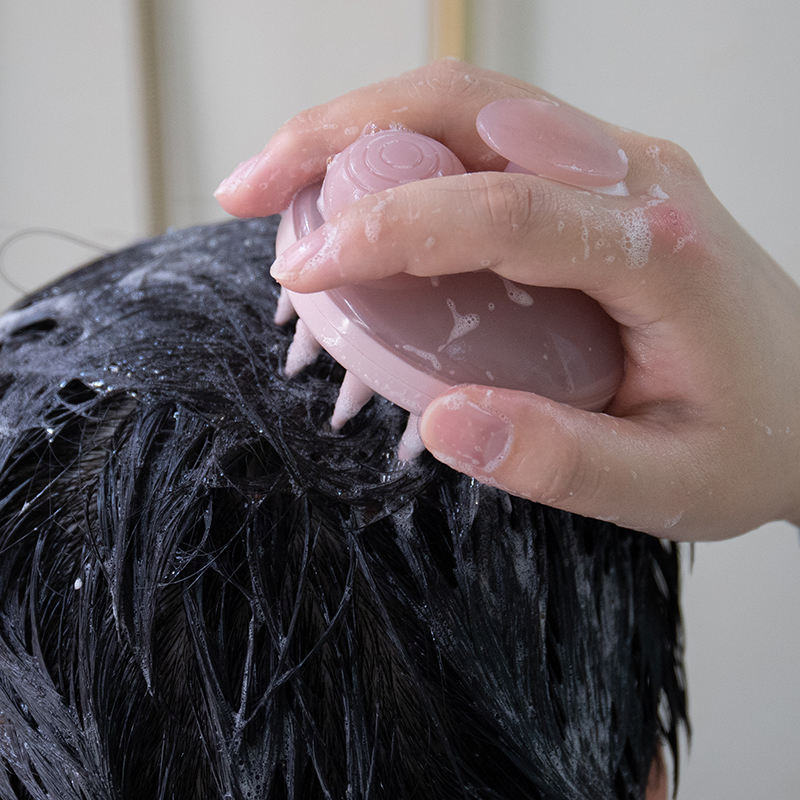 New Silicone Shampoo Brush with Dispenser for Efficient Hair Washing