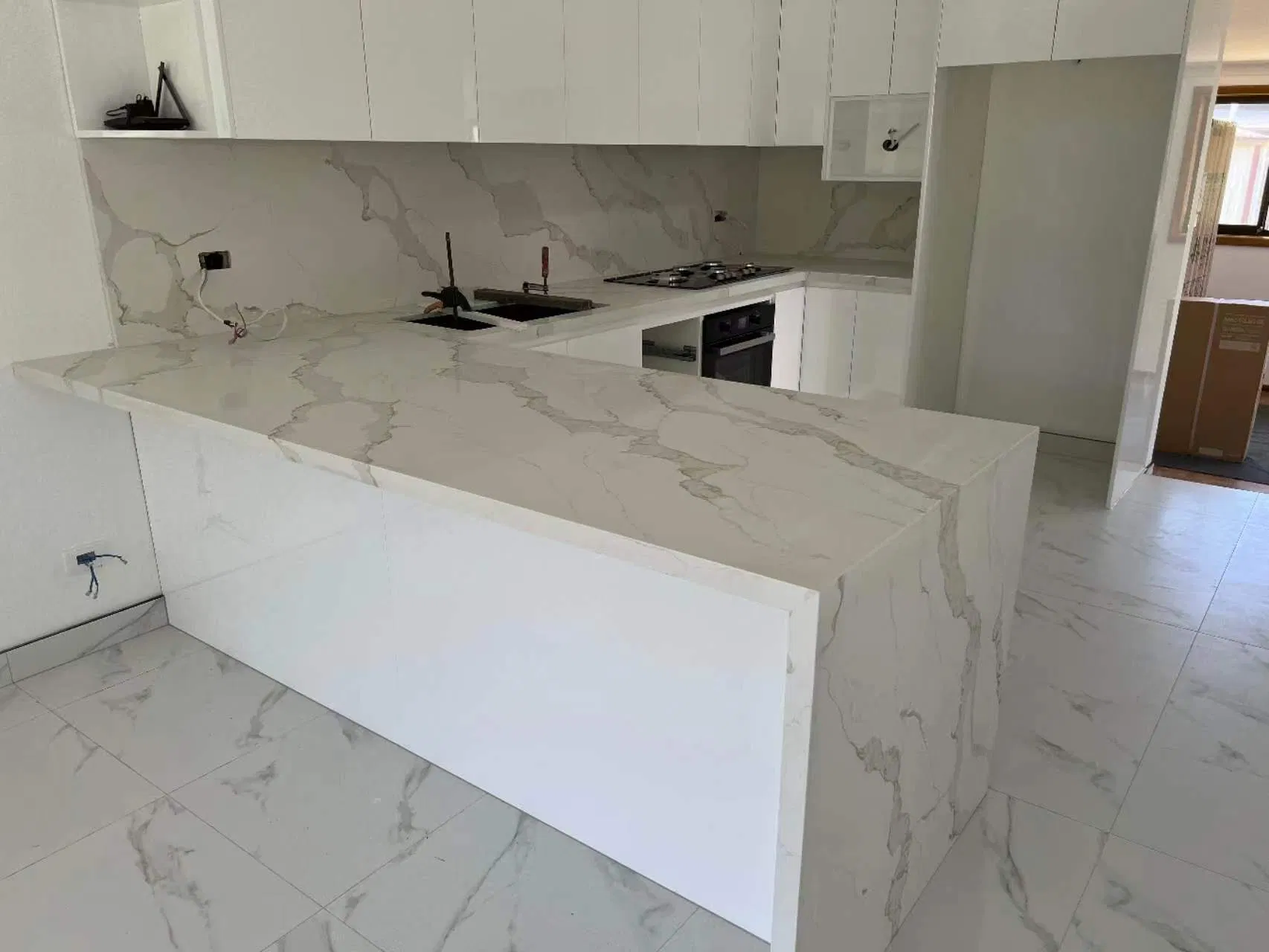 Engineered Worktop Factory Vanity Countertop Solid Surface Sheets Artificial Quartz Particle Slab