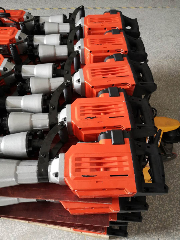 Отбойный молоток Tolhit 1700W DH95A