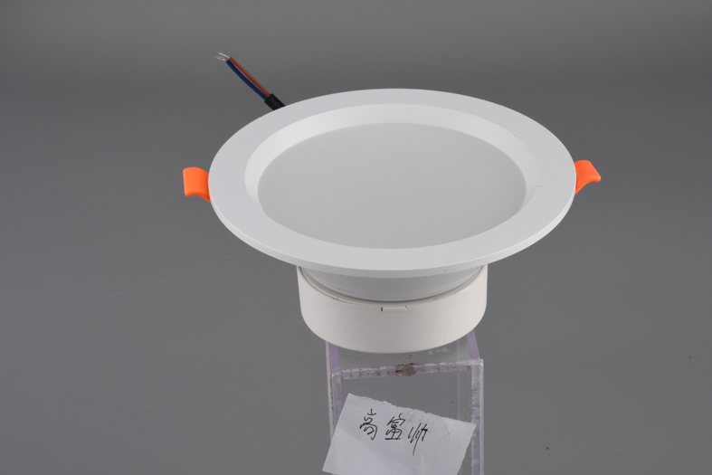 High Lumens 60mm Cut-out Size 2year Warranty Downlight