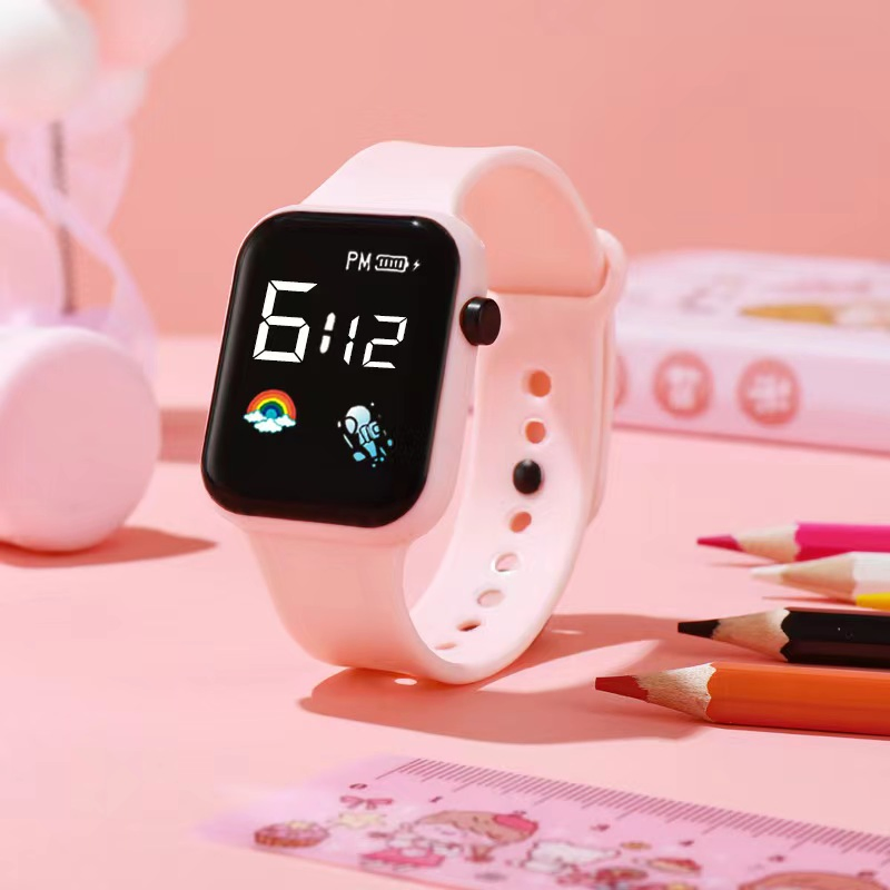 Fashionable LED Electronic Watches for Both Male and Female Junior and Senior High School Students