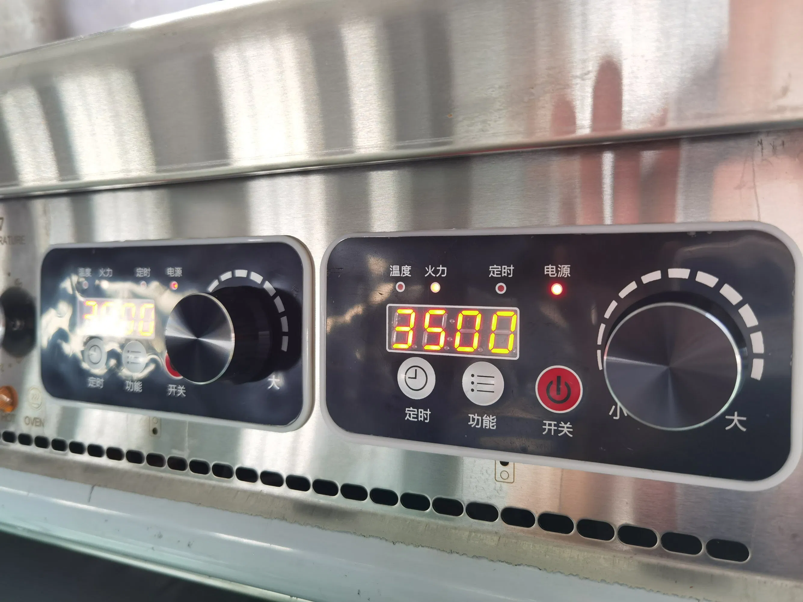 Commercial Induction Cooker Stove with Oven 4 Burners Eco-Friendly Equipment
