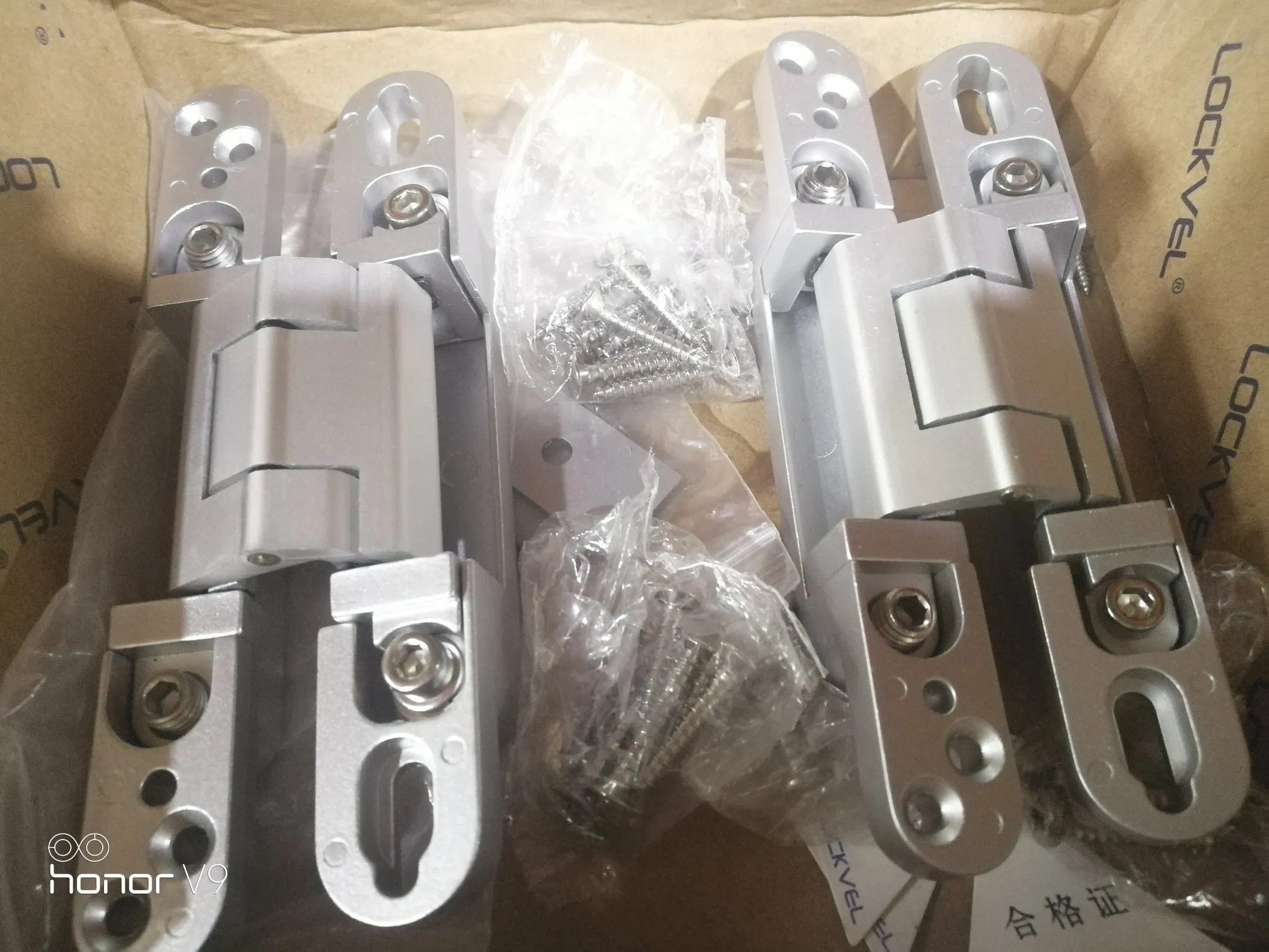 Zinc Alloy 3D Concealed Hinge Adjustment Metal/Wooden Door Hinge