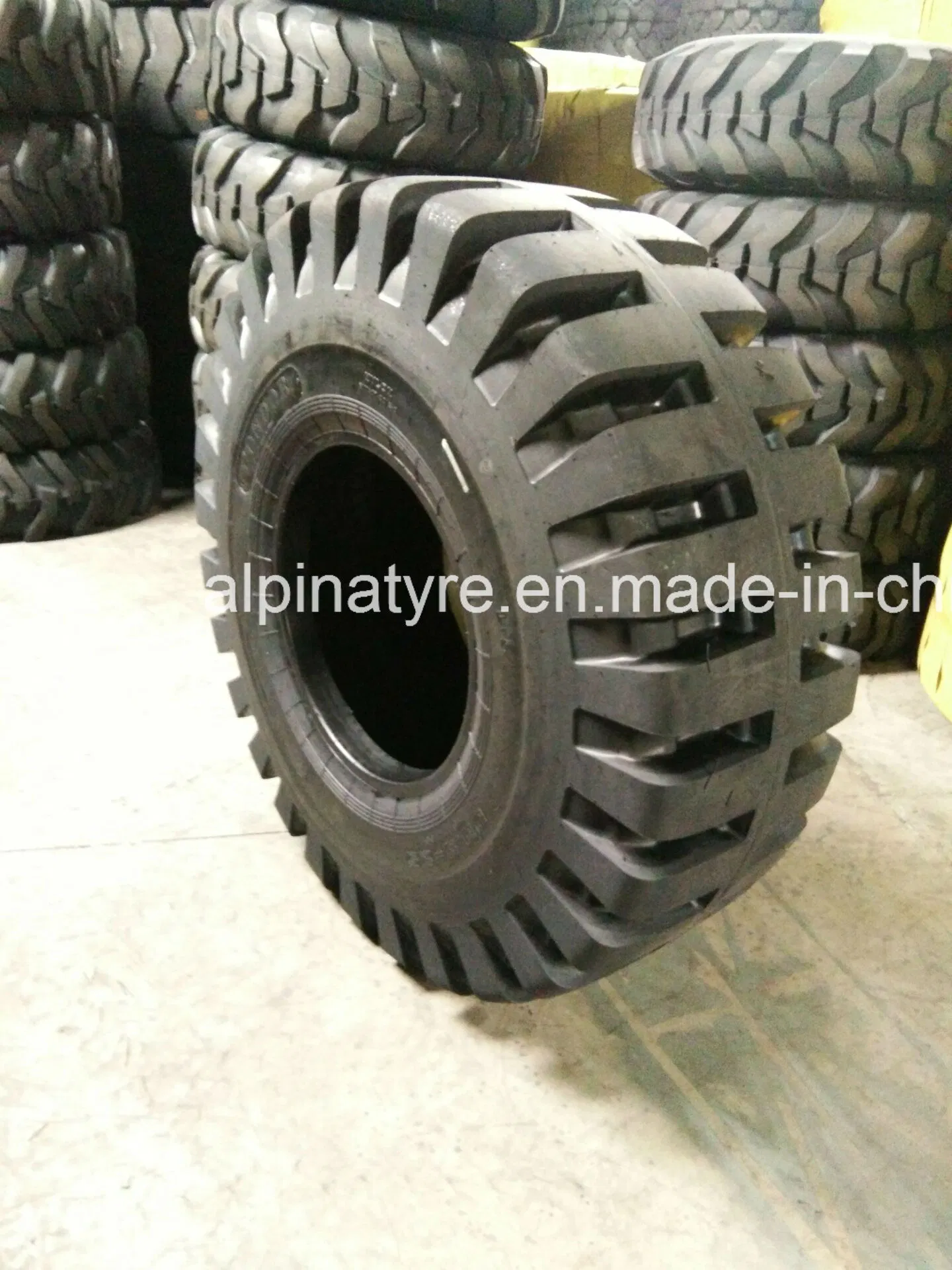 L5 OTR с внедорожным рисунком протектора Mine 20.5-25, 23.5-25, 26.5-25