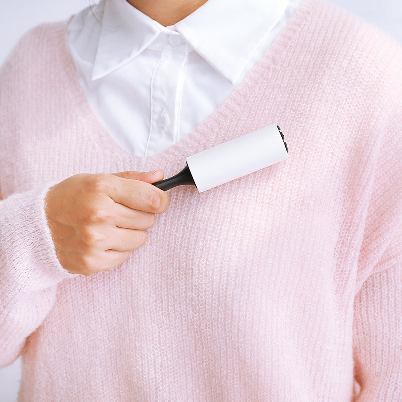 Disposable Sticky Lint Roller with Blue Handle - Efficient Pet Hair and Lint Cleaner