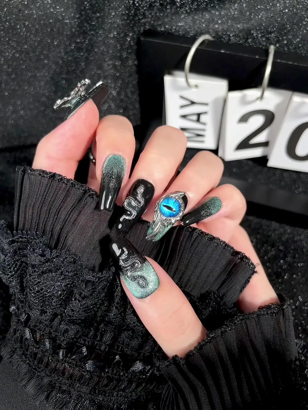 Handemade Press on Nails Snake Blue Eyes Butterfly Diamond Punk Style
